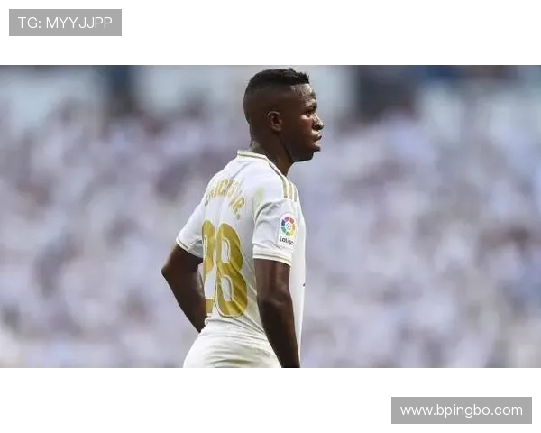 莱奥 vs 维尼修斯·儒尼奥尔：边锋进攻效率与战术角色差异